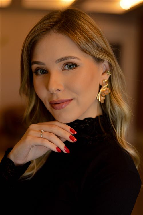 Larissa Mocellin — Curso Do Zero à Marca Própria
